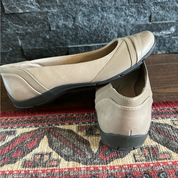 LifeStride nude/beige flats, size 7 - Picture 4 of 4